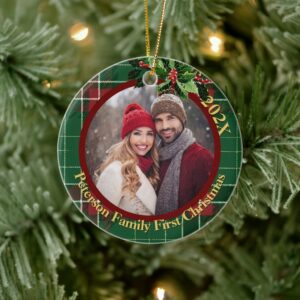 green_scottish_plaid_our_first_christmas_photo_ceramic_ornament-r24ec68a2b9944b1d8494b3eba0e755c2_05wi1_8byvr_1024.jpg Green Scottish Plaid | Our First Christmas Photo Ceramic Ornament