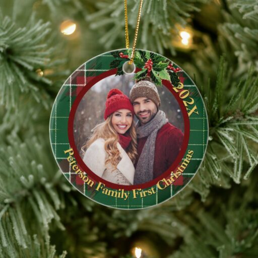 green_scottish_plaid_our_first_christmas_photo_ceramic_ornament-r24ec68a2b9944b1d8494b3eba0e755c2_05wi1_8byvr_1024.jpg Green Scottish Plaid | Our First Christmas Photo Ceramic Ornament